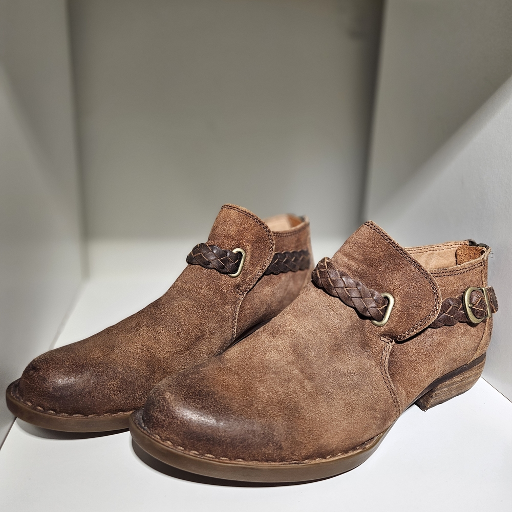 Born Sylvia Leather Booties 7.5